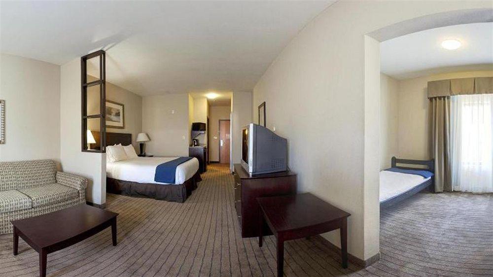 Holiday Inn Express Hotel & Suites Austell Powder Springs By Ihg Екстериор снимка